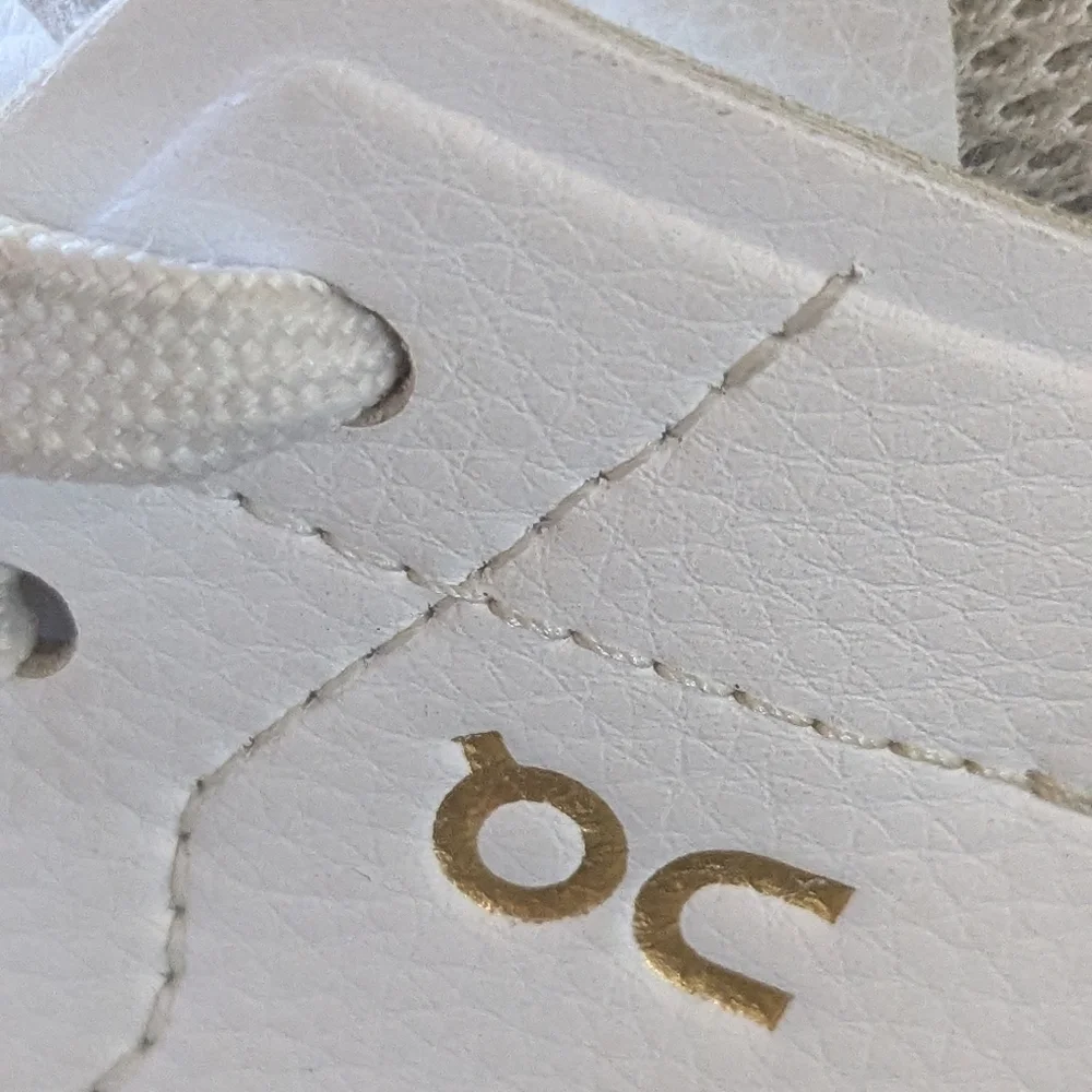 On Running Men's The Roger Centre Court White Gum Sneaker Shoe Sz 11.5 Pre-owned - Picture 15 of 15